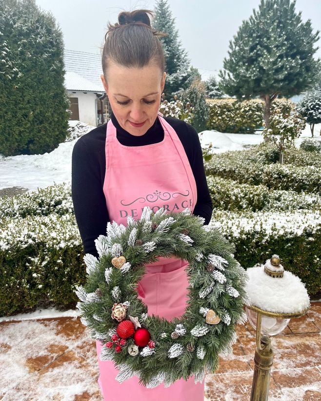 První na přání zákaznice.😊️ Věnec na chaloupku, kde hodně fouká...💨❄️